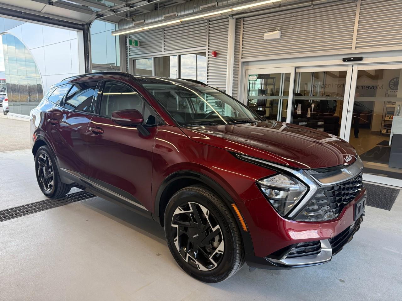 2023 Kia Sportage EX Premium w/Black Interior 4dr All-Wheel Drive Photo