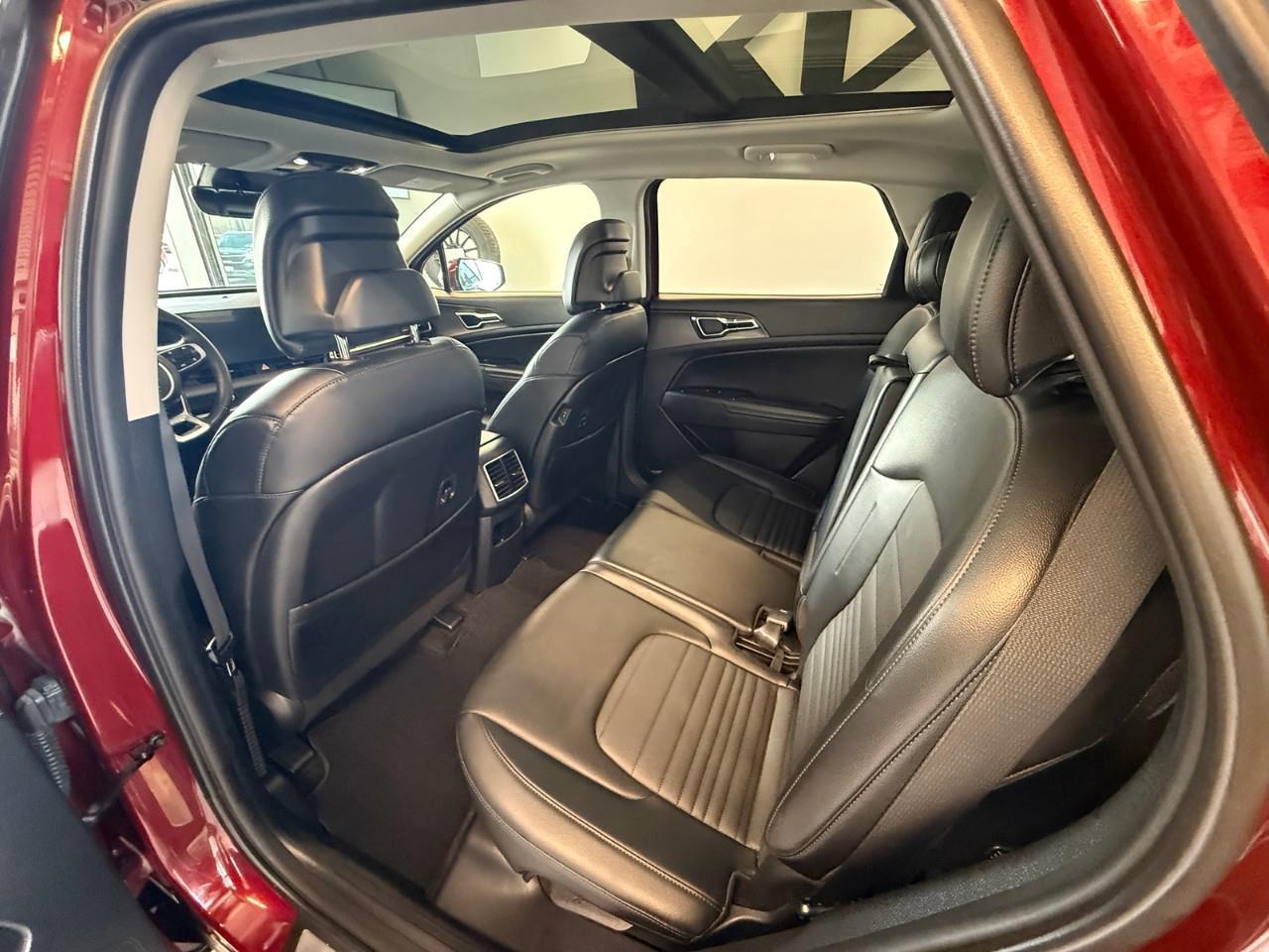 2023 Kia Sportage EX Premium w/Black Interior 4dr All-Wheel Drive Photo