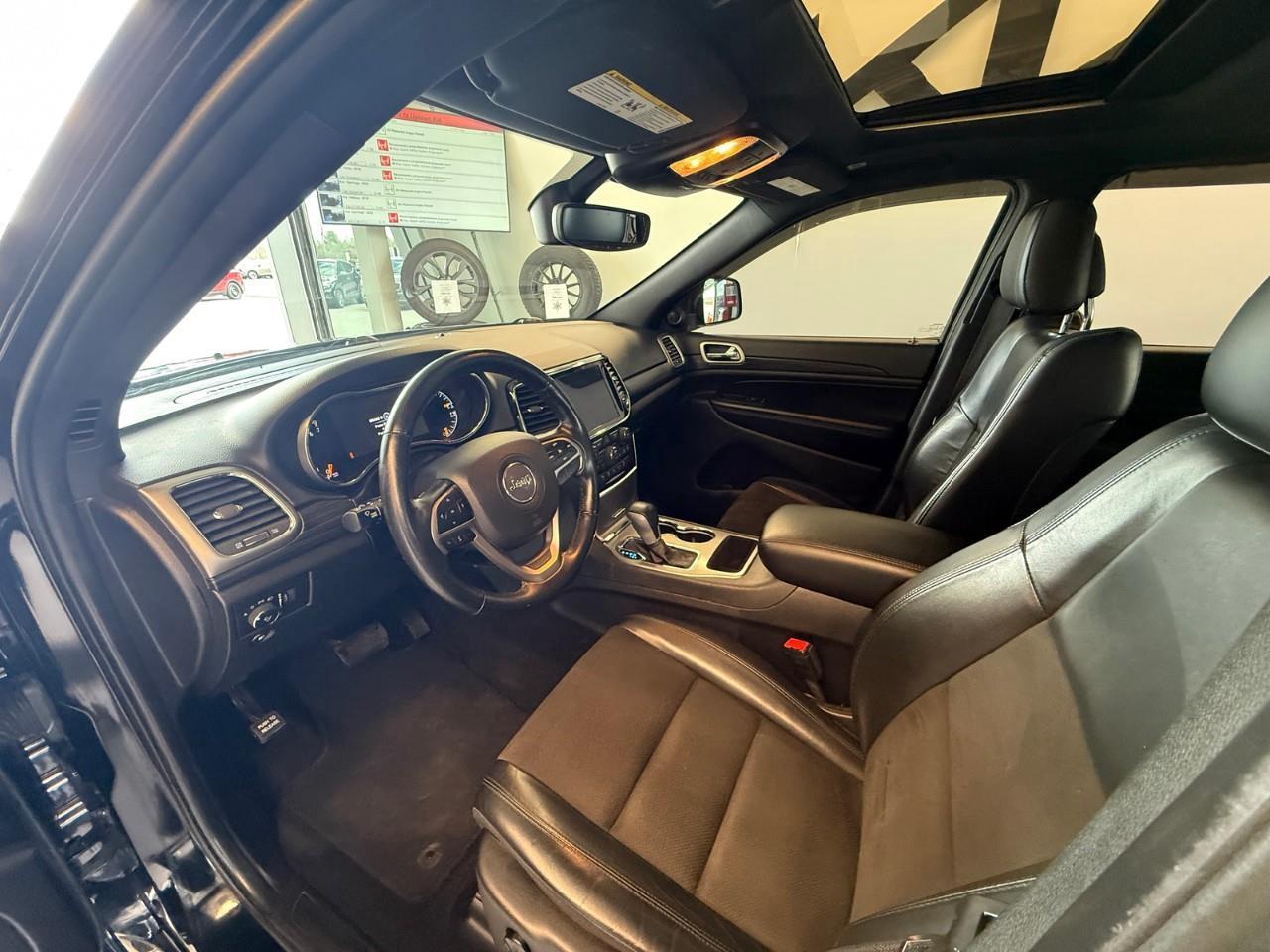 2021 Jeep Grand Cherokee Laredo 4dr 4x4 Photo