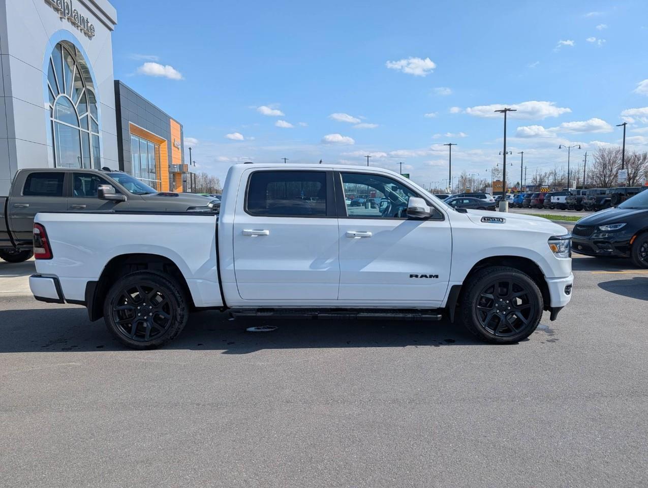 2024 RAM 1500 Sport NO ACCIDENTS Photo2