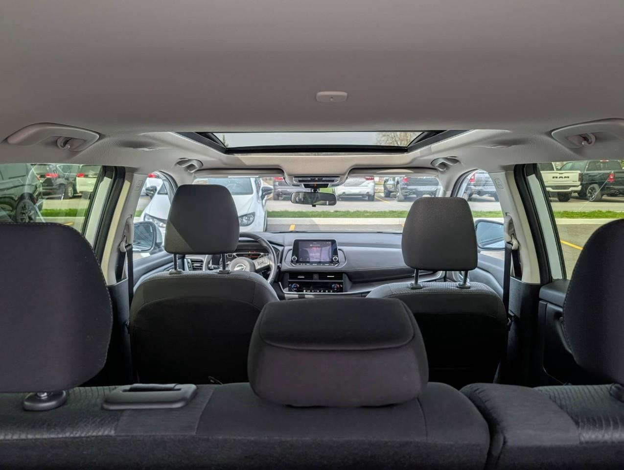 2024 Nissan Rogue SV Moonroof NO ACCIDENTS/ PANORAMIC SUNROOF Photo