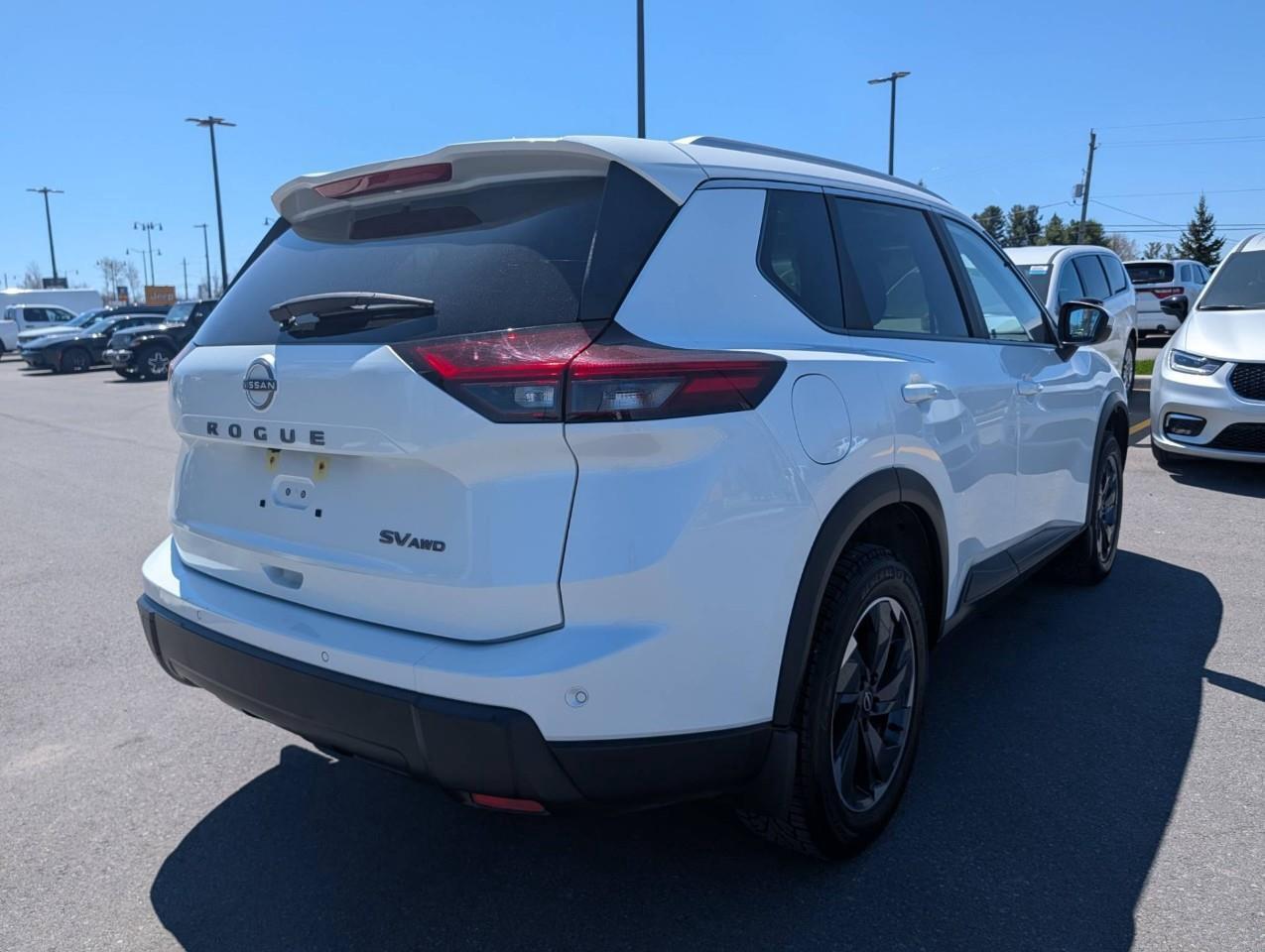 2024 Nissan Rogue SV Moonroof NO ACCIDENTS/ PANORAMIC SUNROOF Photo
