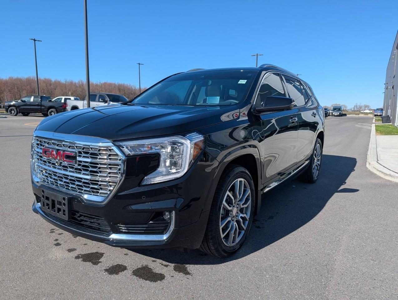 2024 GMC Terrain Denali ONE OWNER/ NO ACCIDENTS Photo