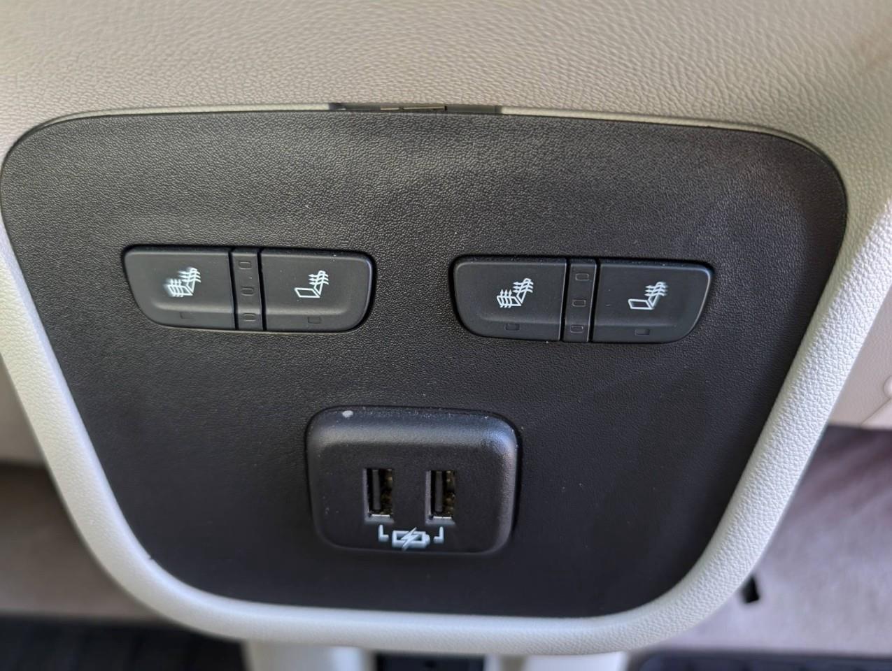 2024 GMC Terrain Denali ONE OWNER/ NO ACCIDENTS Photo