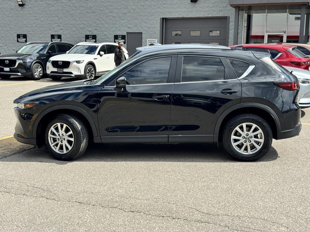 2022 Mazda CX-5 GX AWD/ EXTENDED WARRANTY/ 3.95% RATE/ MUST SEE Photo
