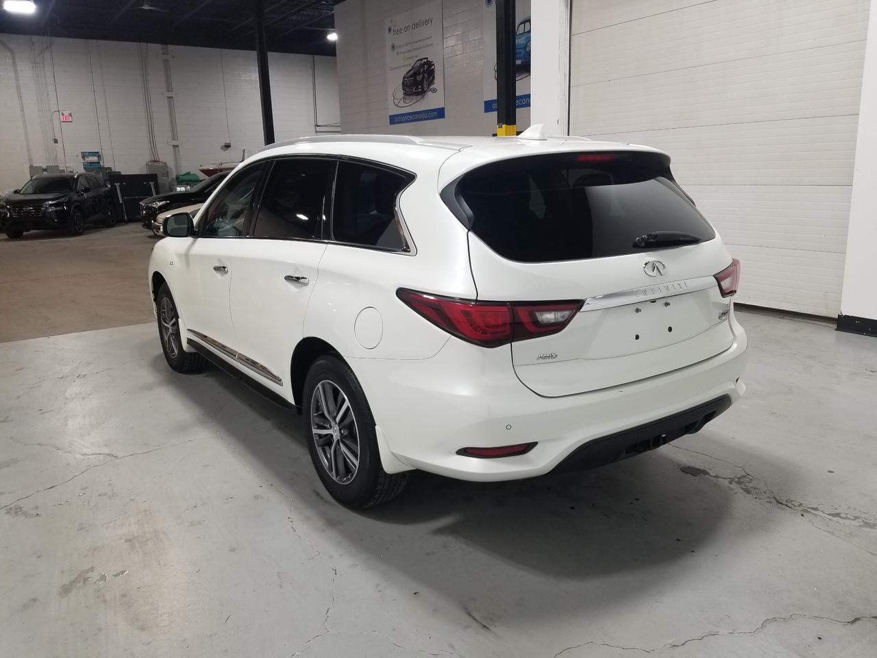 2019 Infiniti QX60 PURE (CVT) 4dr All-Wheel Drive Photo4