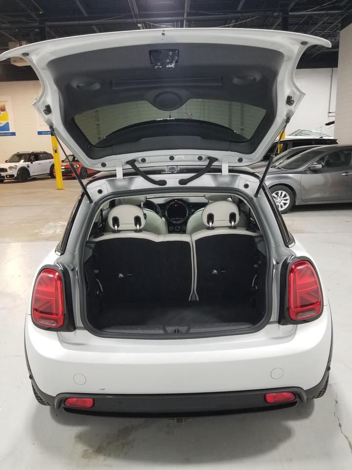 2023 MINI SE 3 Door Cooper Front-Wheel Drive Hatchback Photo