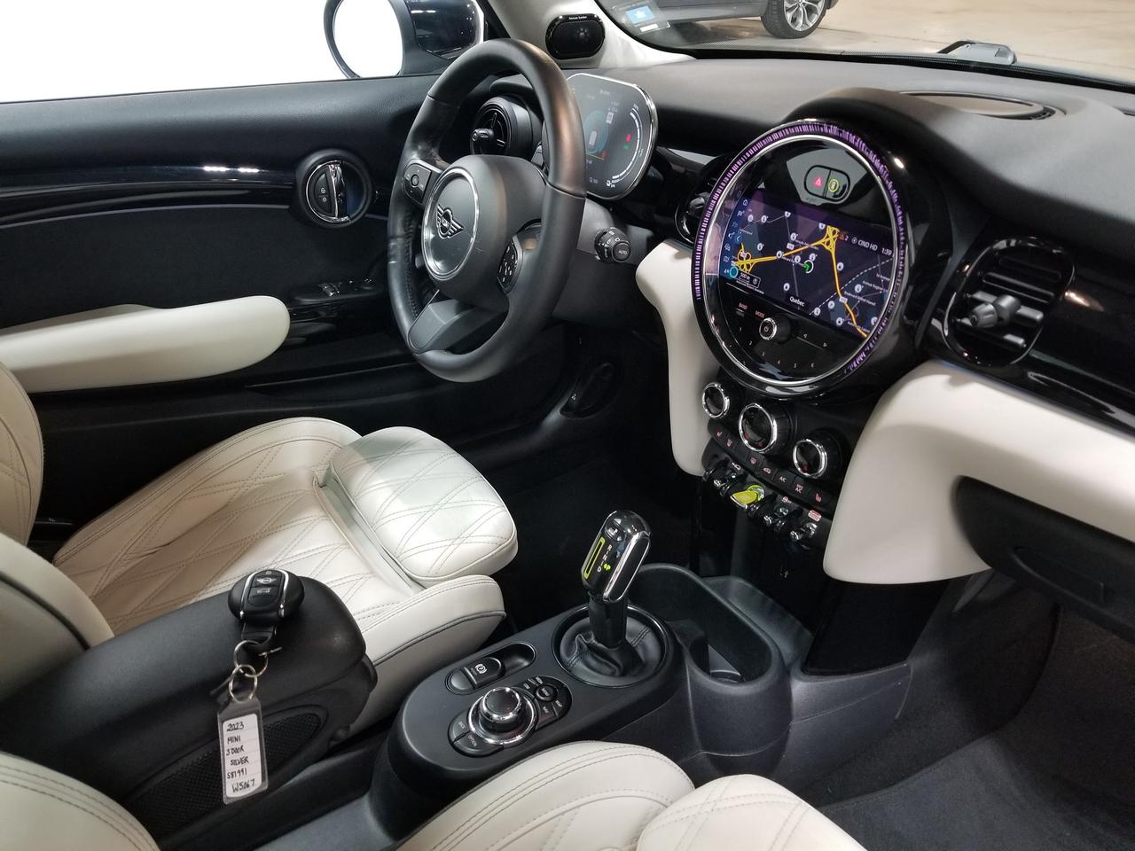 2023 MINI SE 3 Door Cooper Front-Wheel Drive Hatchback Photo