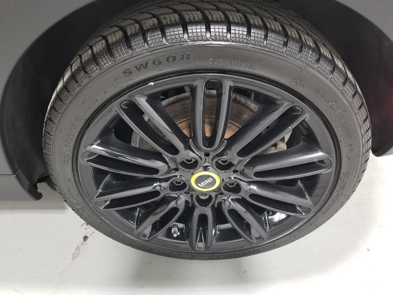 2023 MINI SE 3 Door Cooper Front-Wheel Drive Hatchback Photo