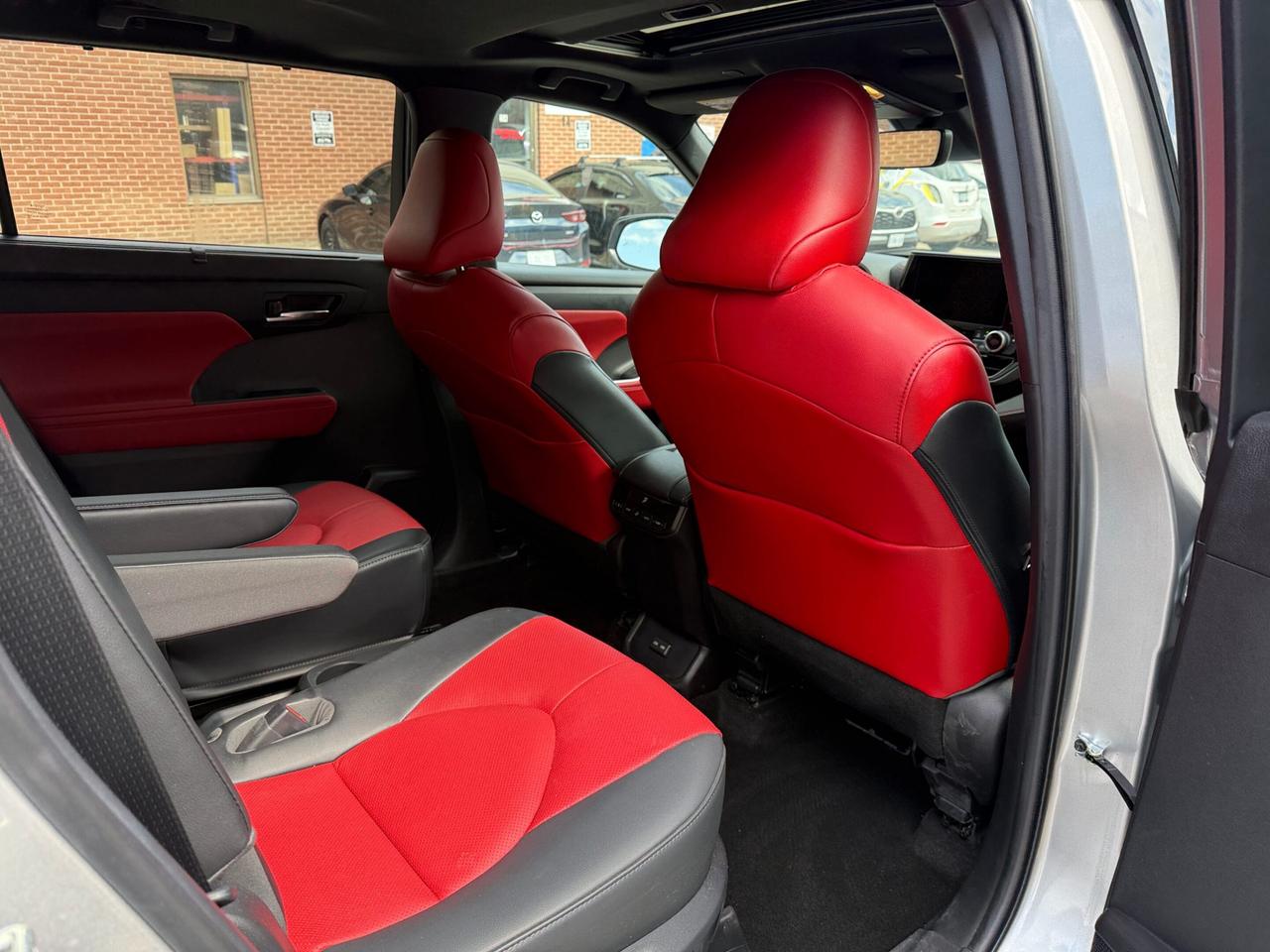 2023 Toyota Highlander XSE CVT, LEATHER, NAV, SUNROOF Photo