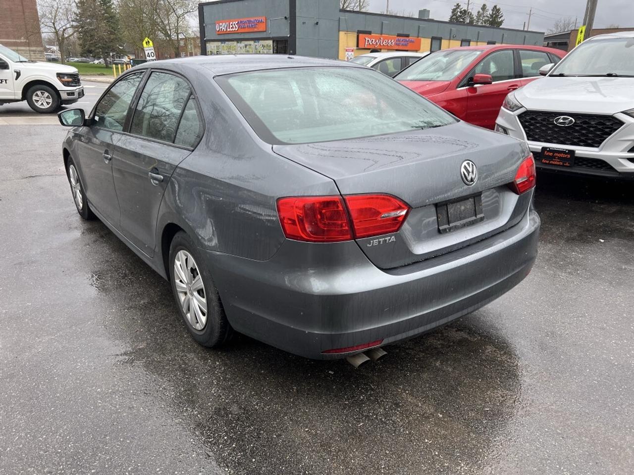 2014 Volkswagen Jetta 2 L Trendline 4dr Sedan Manual Photo