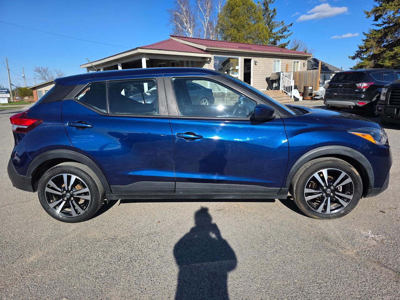 2020 Nissan Kicks SV (CVT) 4dr Front-Wheel Drive Photo4