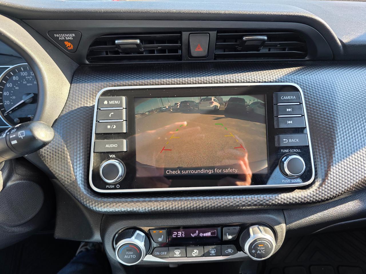 2020 Nissan Kicks SV (CVT) 4dr Front-Wheel Drive Photo