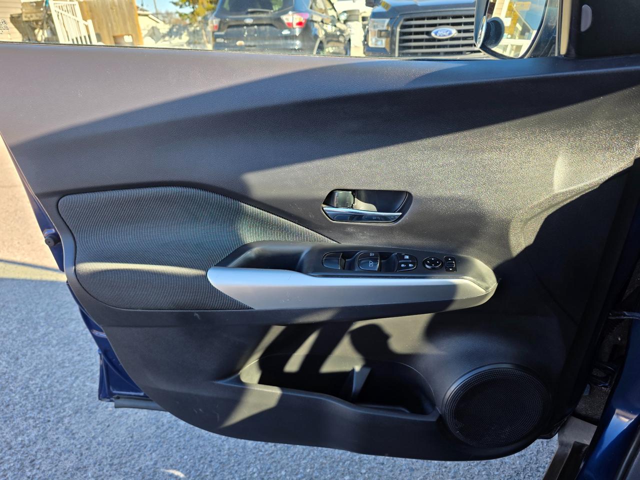 2020 Nissan Kicks SV (CVT) 4dr Front-Wheel Drive Photo