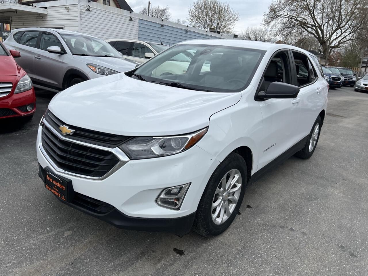 2020 Chevrolet Equinox LS Front-wheel Drive Automatic Photo2
