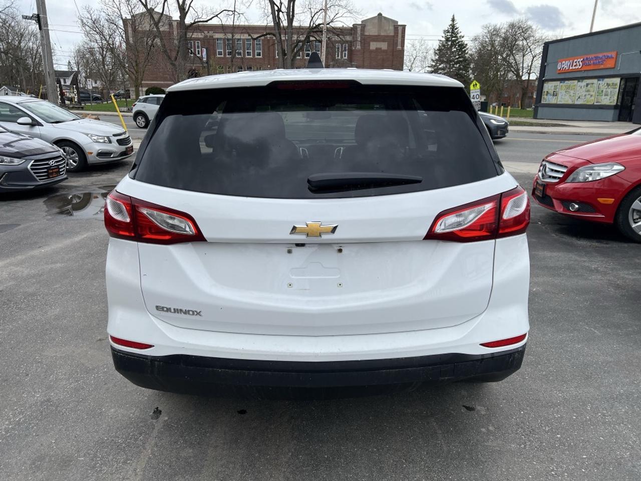 2020 Chevrolet Equinox LS Front-wheel Drive Automatic Photo