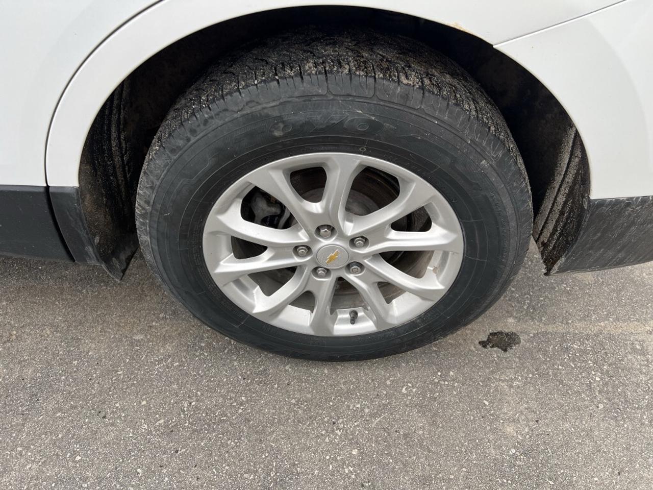 2020 Chevrolet Equinox LS Front-wheel Drive Automatic Photo