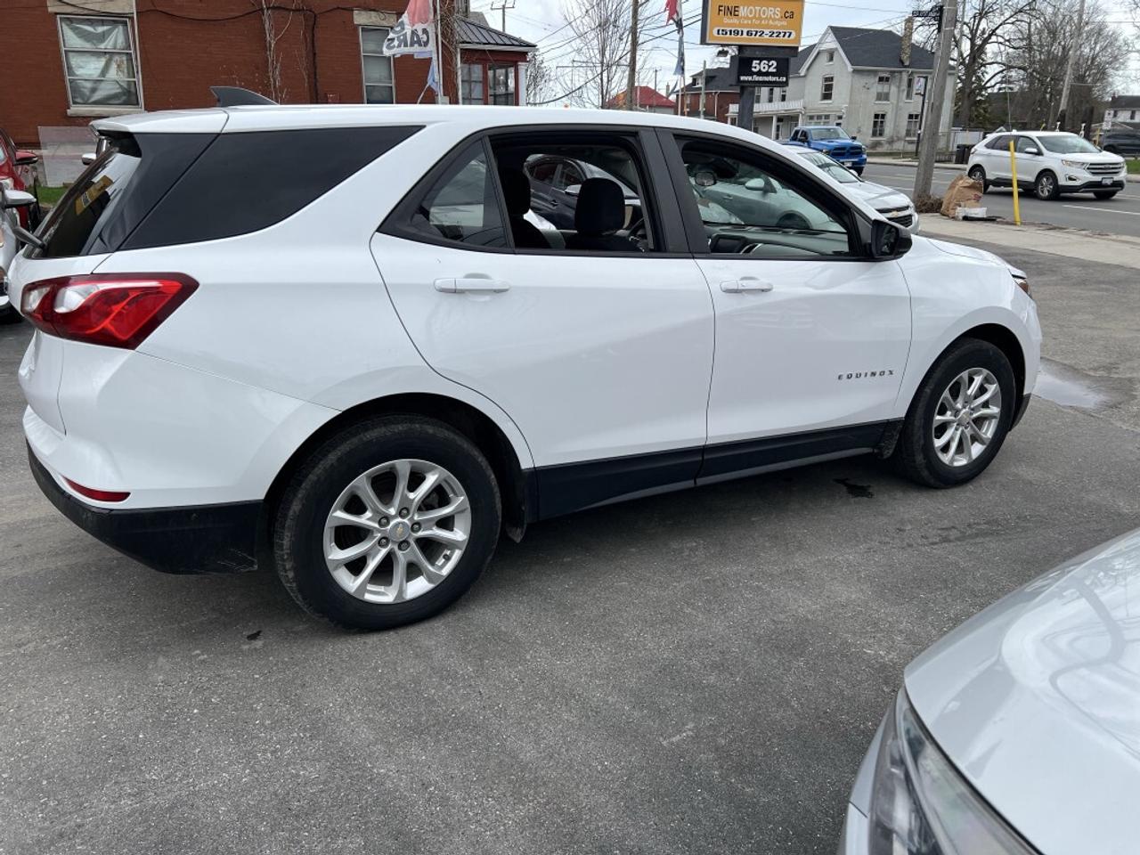 2020 Chevrolet Equinox LS Front-wheel Drive Automatic Photo