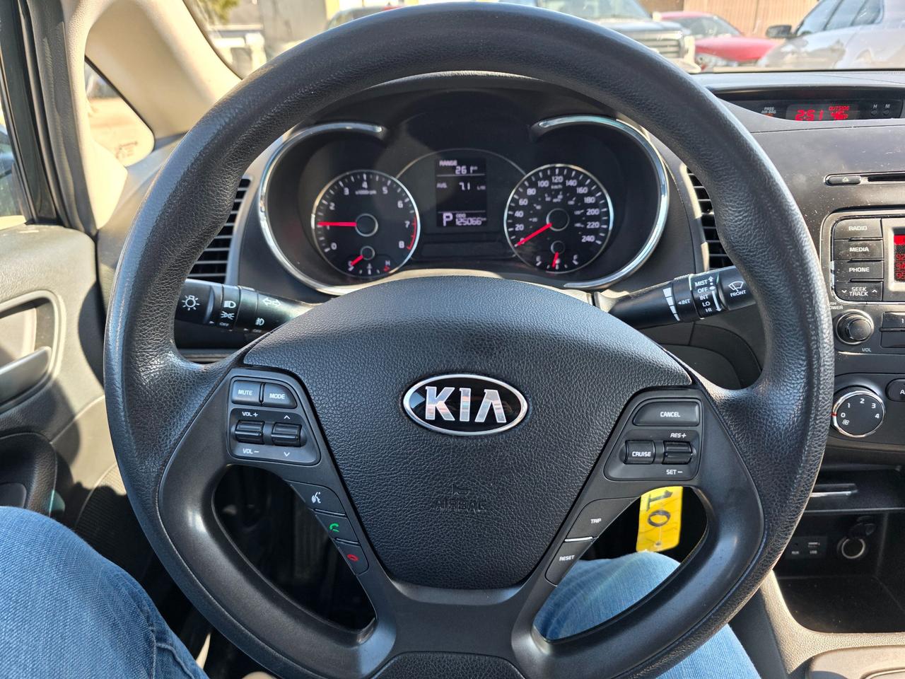 2016 Kia Forte 1.8L LX+ w/Sunroof (A6) 4dr Sedan Photo3