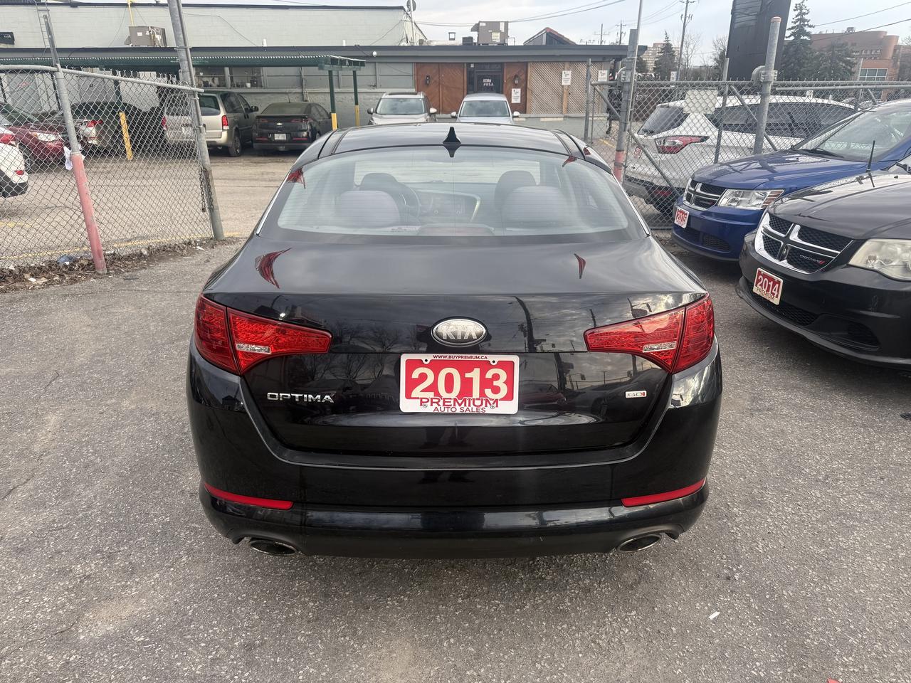 2013 Kia Optima *** 3 YEAR WARRANTY INCLUDED *** Photo4