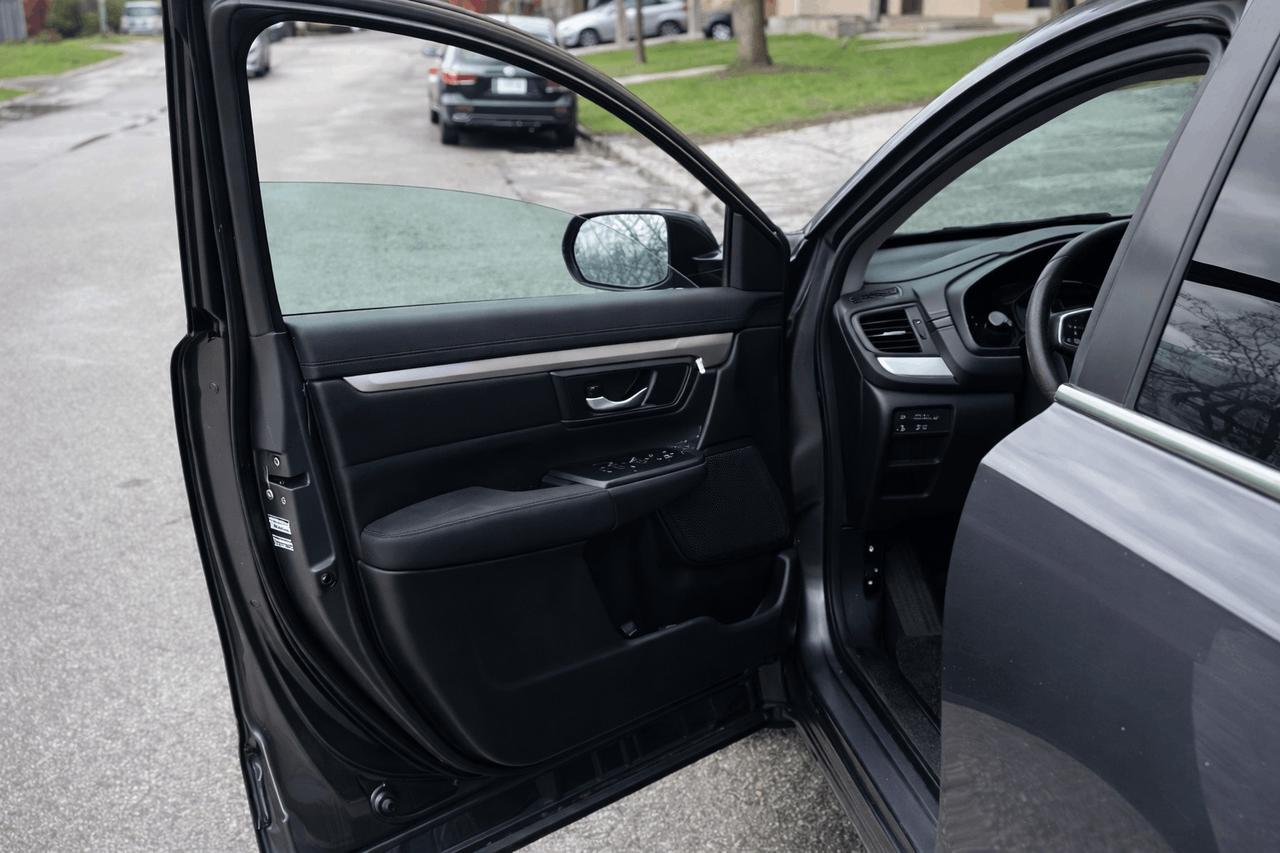 2019 Honda CR-V LX AWD Photo