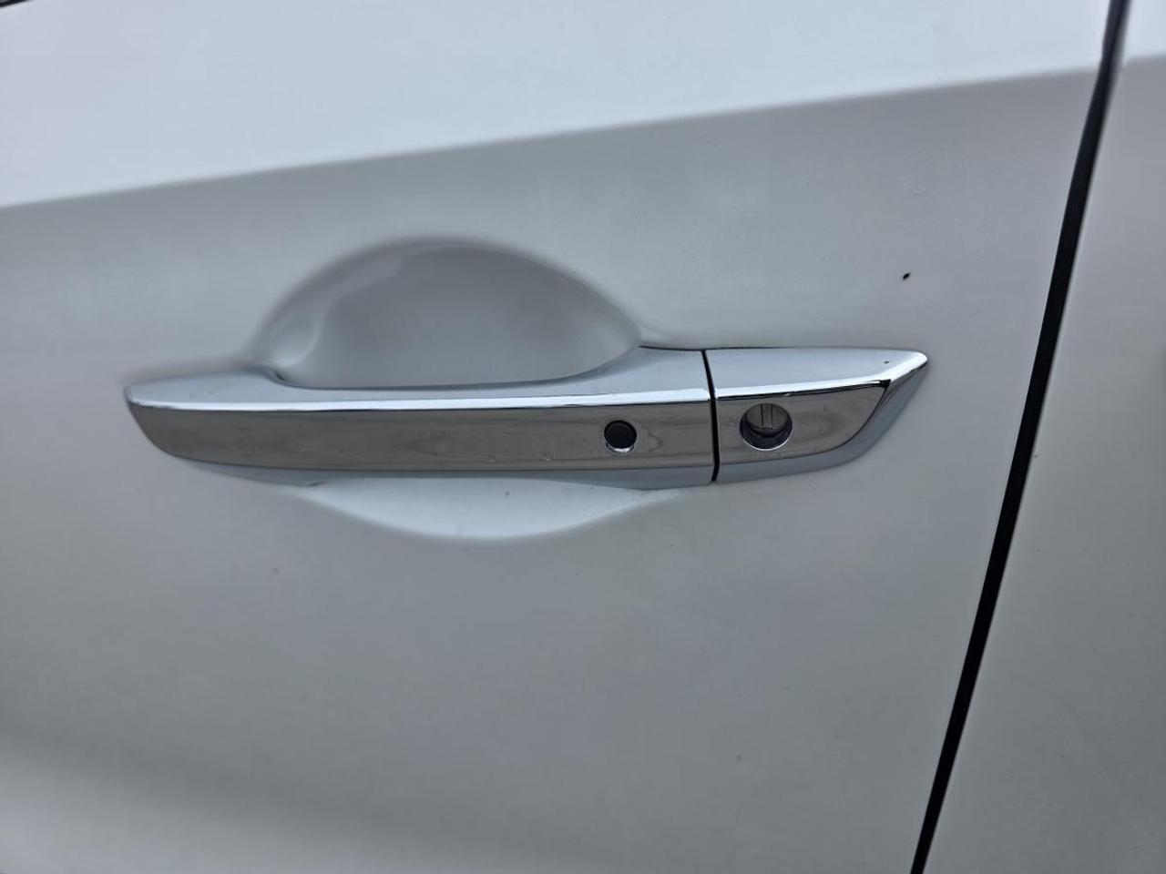 2022 Honda Odyssey Touring rear Photo
