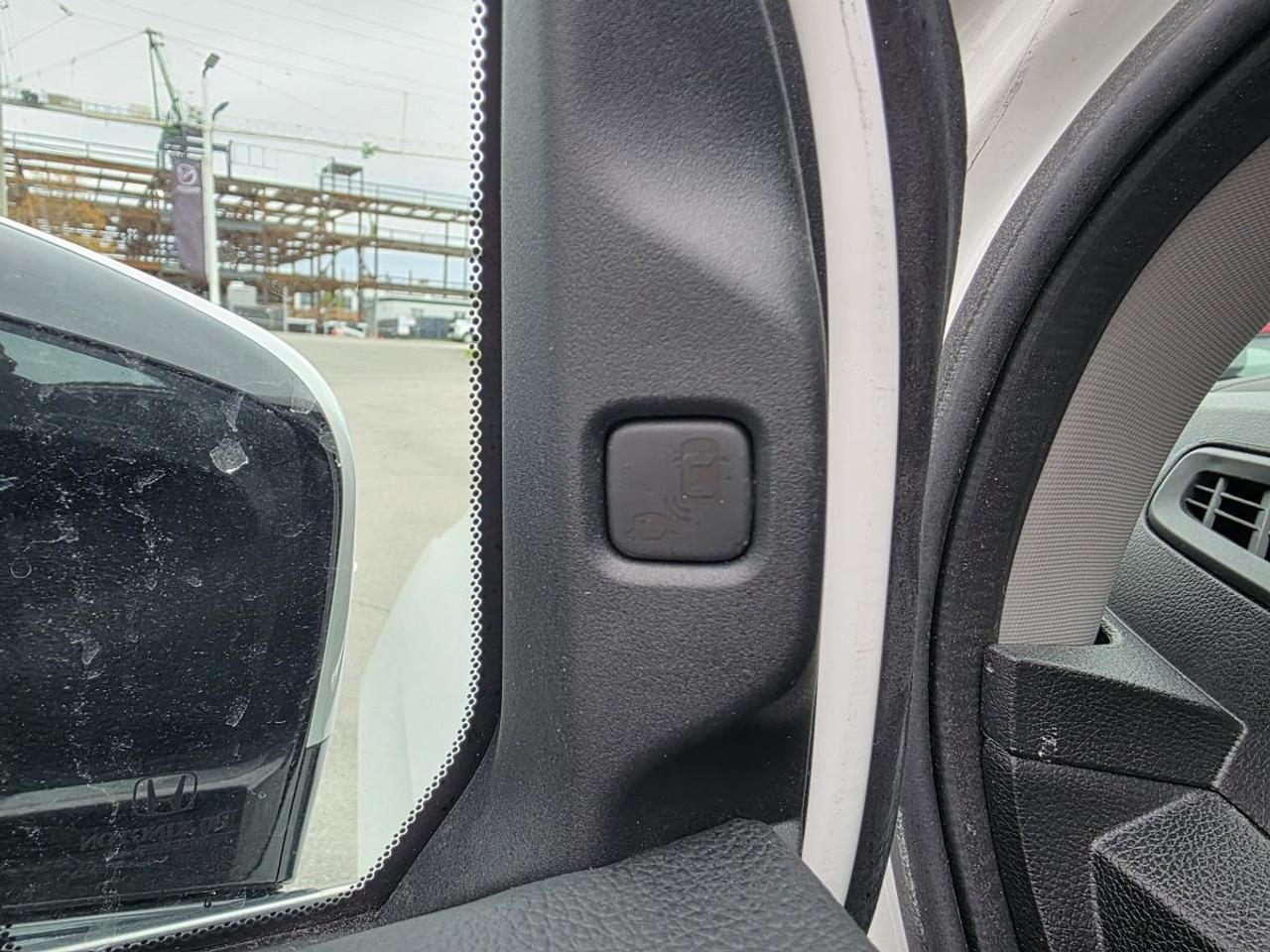 2022 Honda Odyssey Touring rear Photo