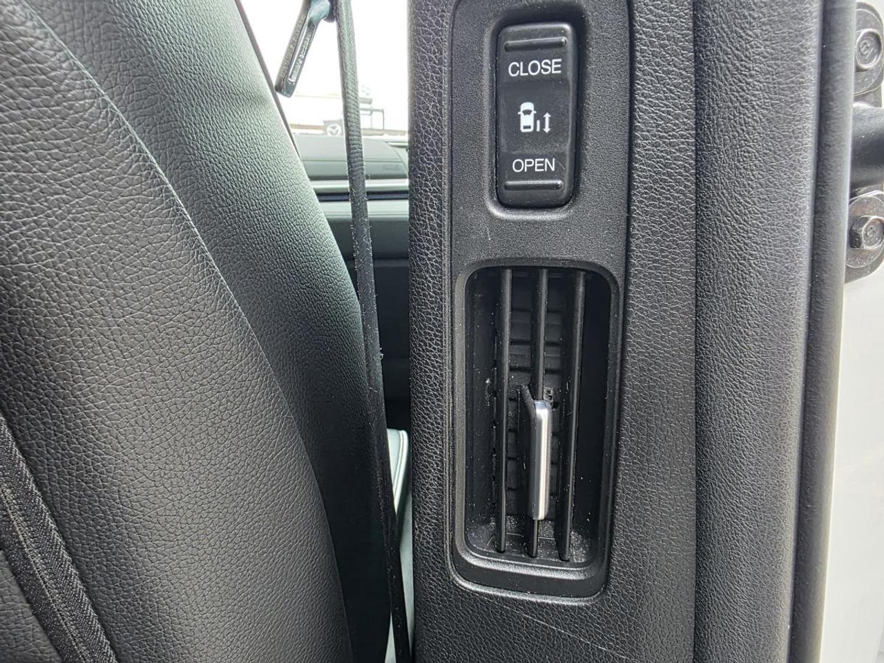 2022 Honda Odyssey Touring rear Photo