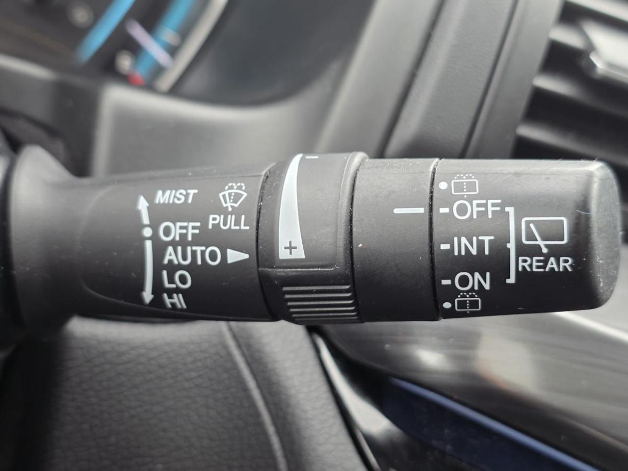 2022 Honda Odyssey Touring rear Photo