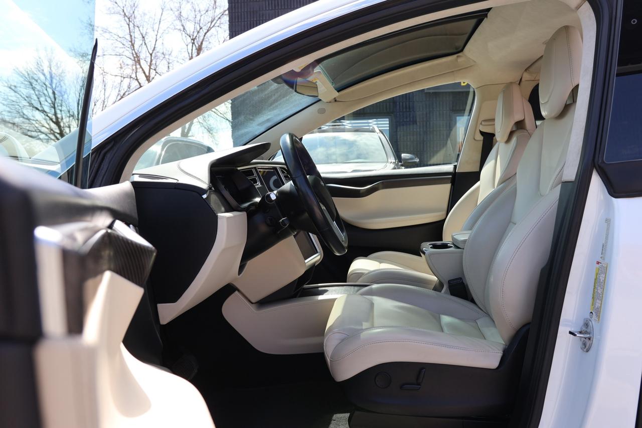 2017 Tesla Model X 100D-LONG RANGE-AWD/NAV/AUTO PILOT/DRIVER ASSIST/F Photo