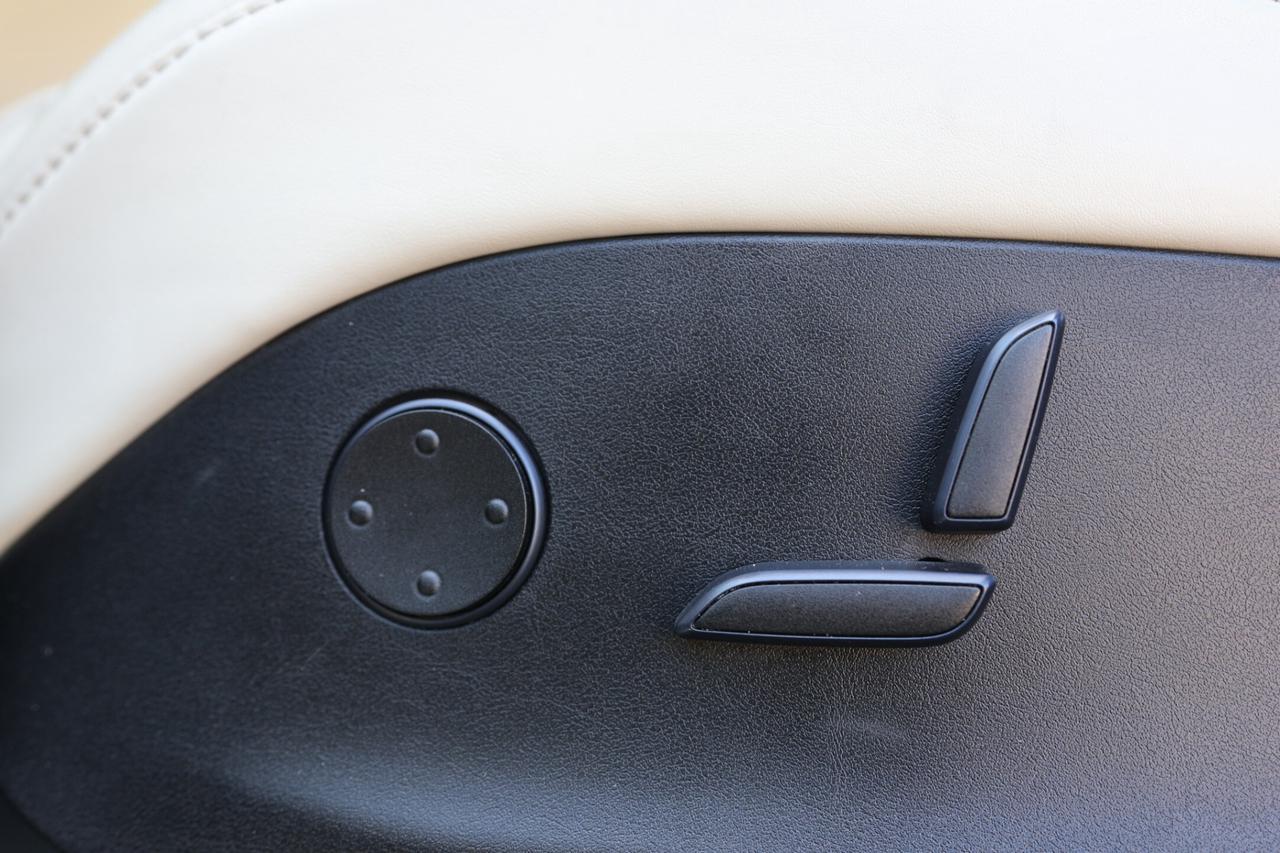 2017 Tesla Model X 100D-LONG RANGE-AWD/NAV/AUTO PILOT/DRIVER ASSIST/F Photo