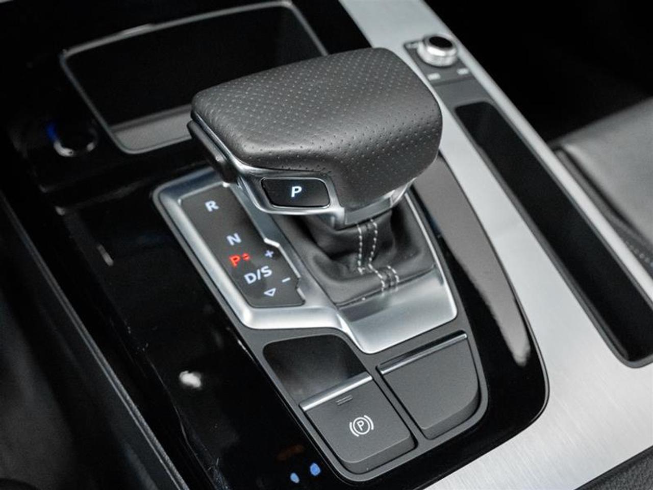 2023 Audi Q5 45 Technik 4dr All-Wheel Drive quattro Sport Utility Photo