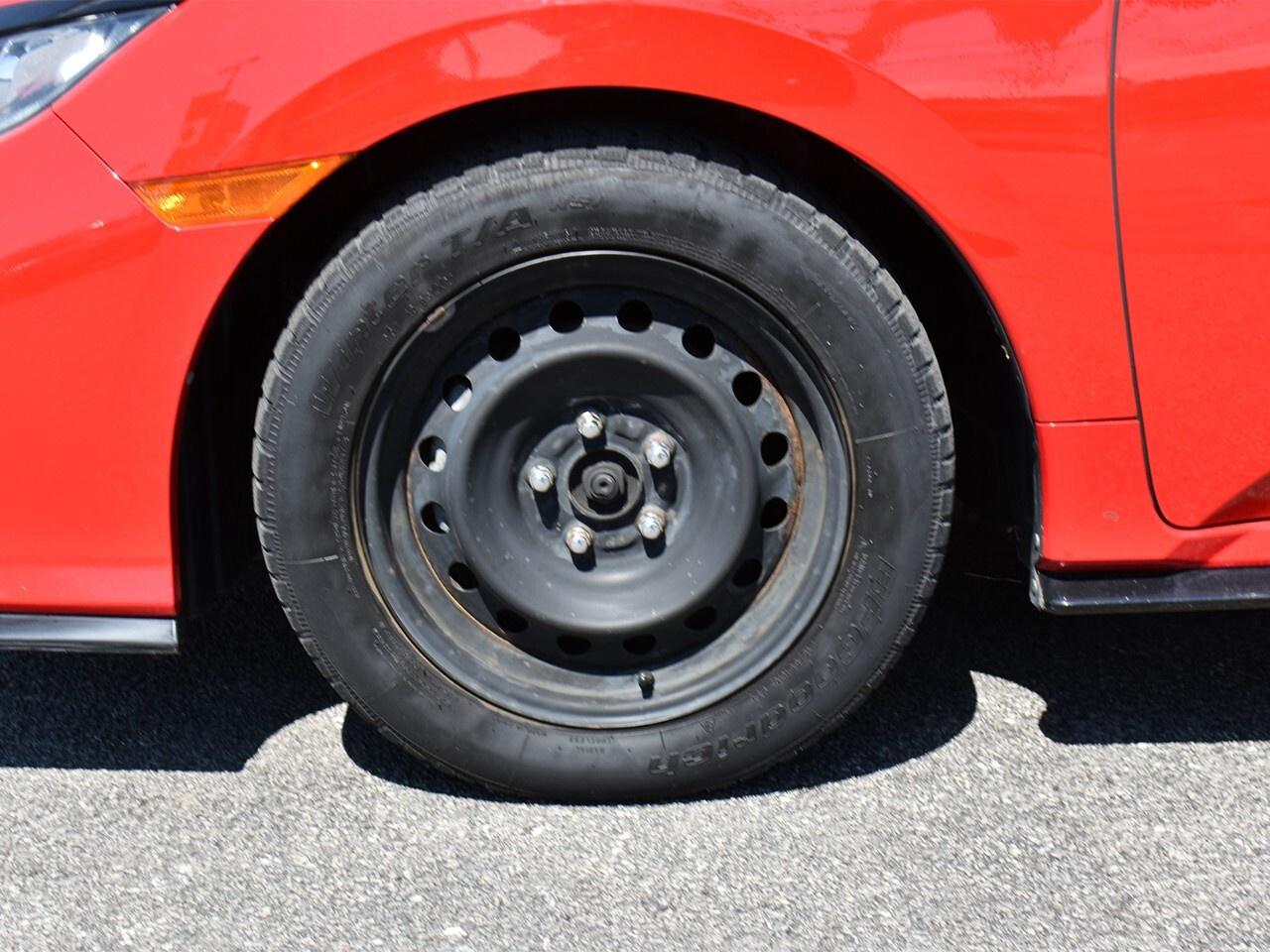 2018 Honda Civic Hatchback SPORT MANUAL, NEW ALL SEASONS, GREAT CONDITION Photo