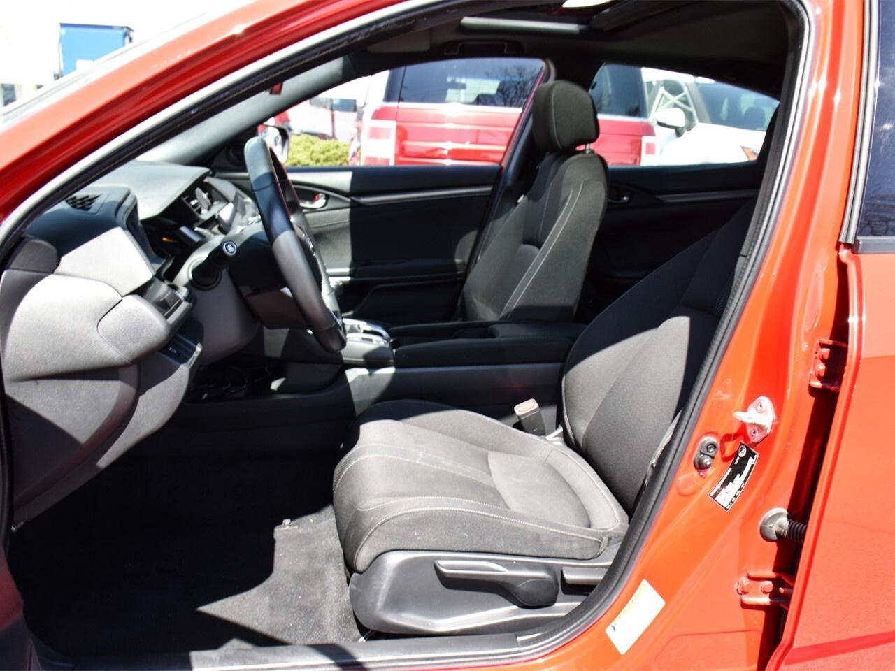 2018 Honda Civic Hatchback SPORT MANUAL, NEW ALL SEASONS, GREAT CONDITION Photo