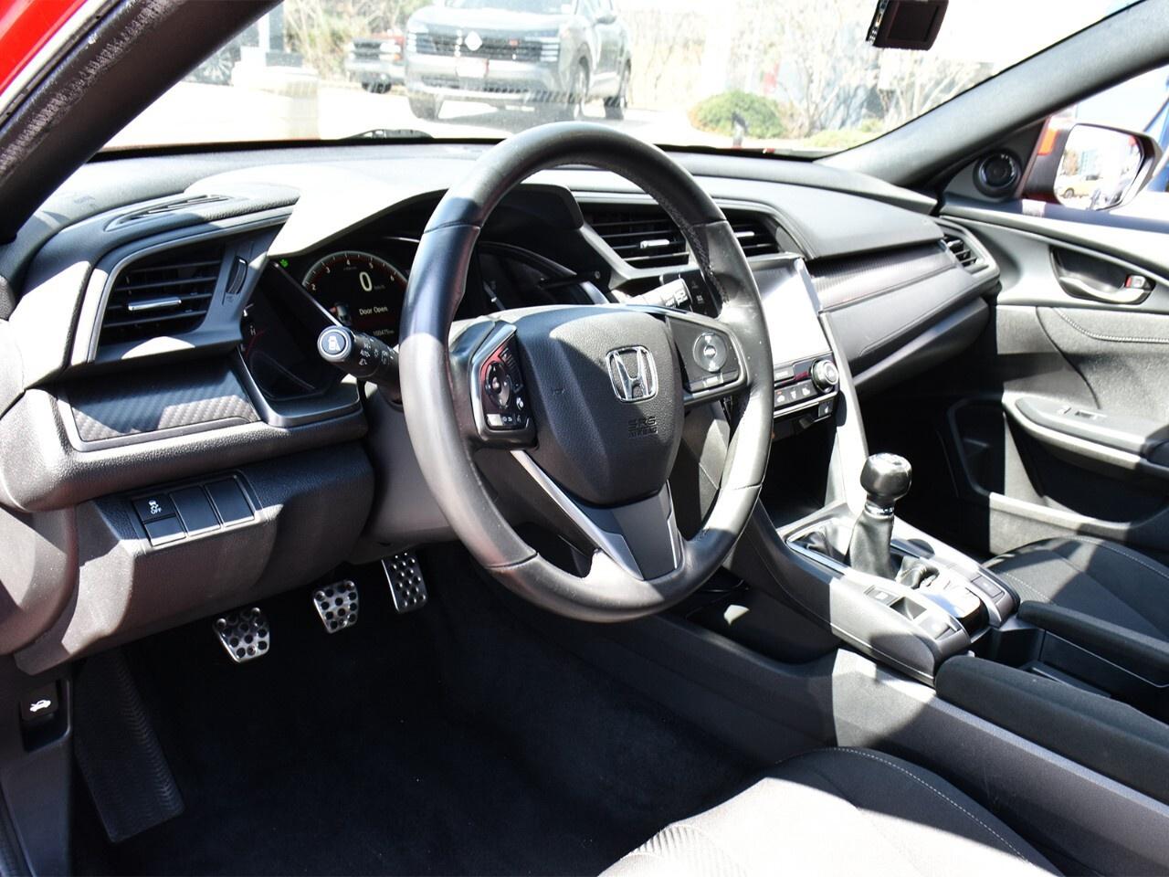 2018 Honda Civic Hatchback SPORT MANUAL, NEW ALL SEASONS, GREAT CONDITION Photo