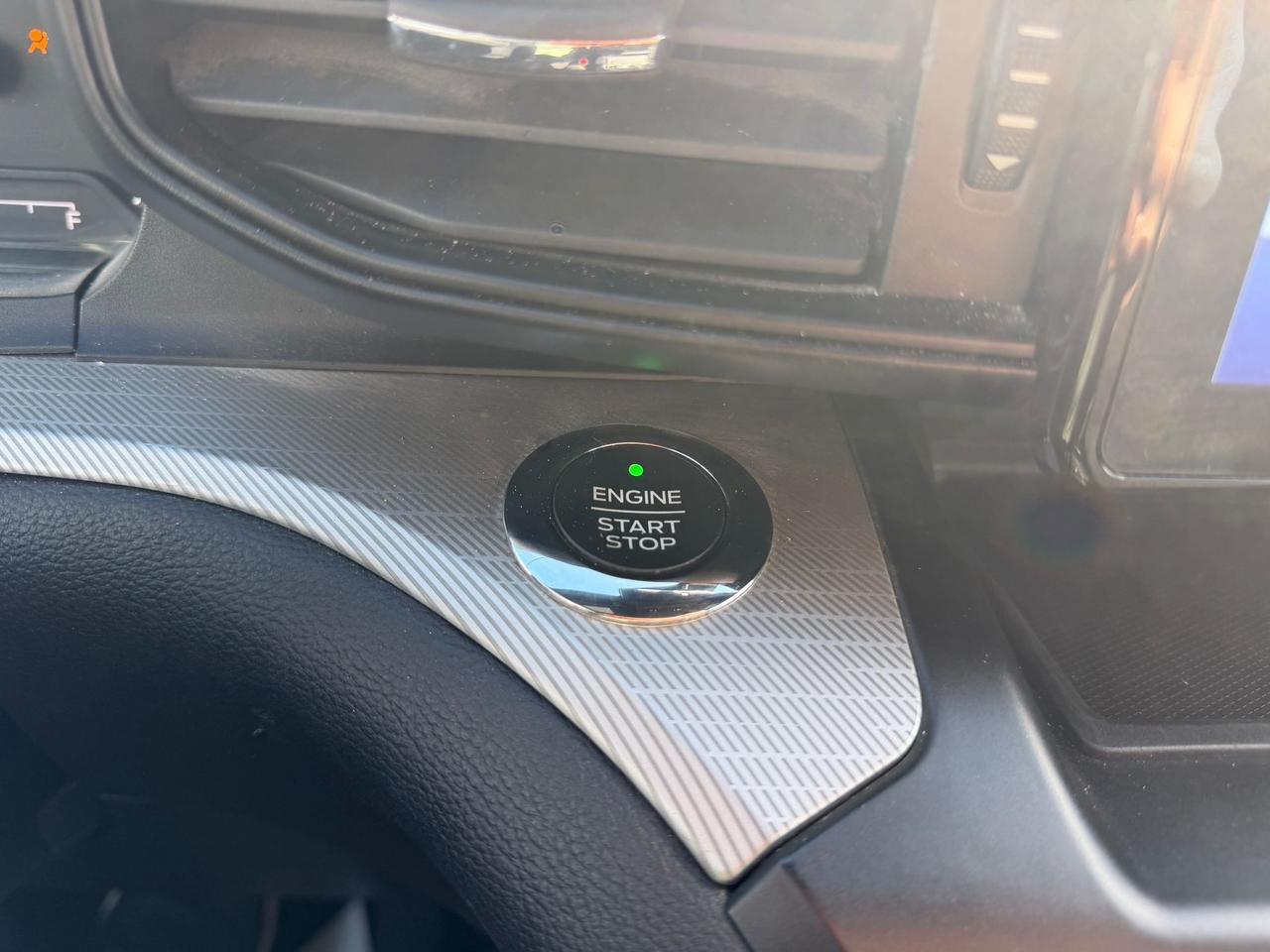 2020 Ford Explorer XLT Photo