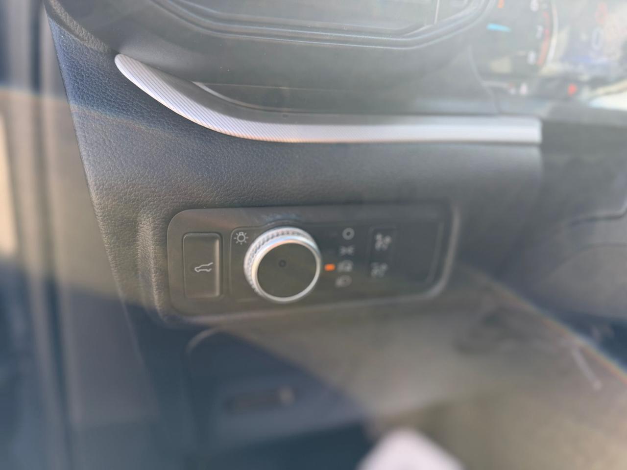 2020 Ford Explorer XLT Photo