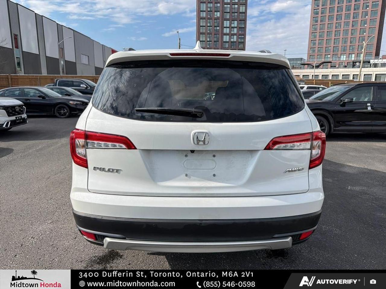 2022 Honda Pilot LOW KMS  I REAR ENT SYSTEM I 3RD ROW SEATS Photo