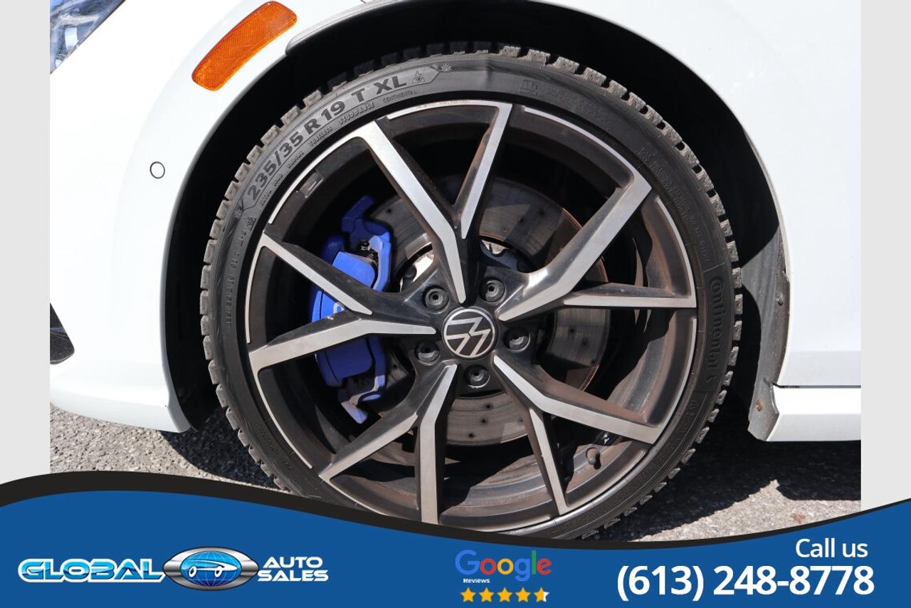 2024 Volkswagen Golf R DSG Photo