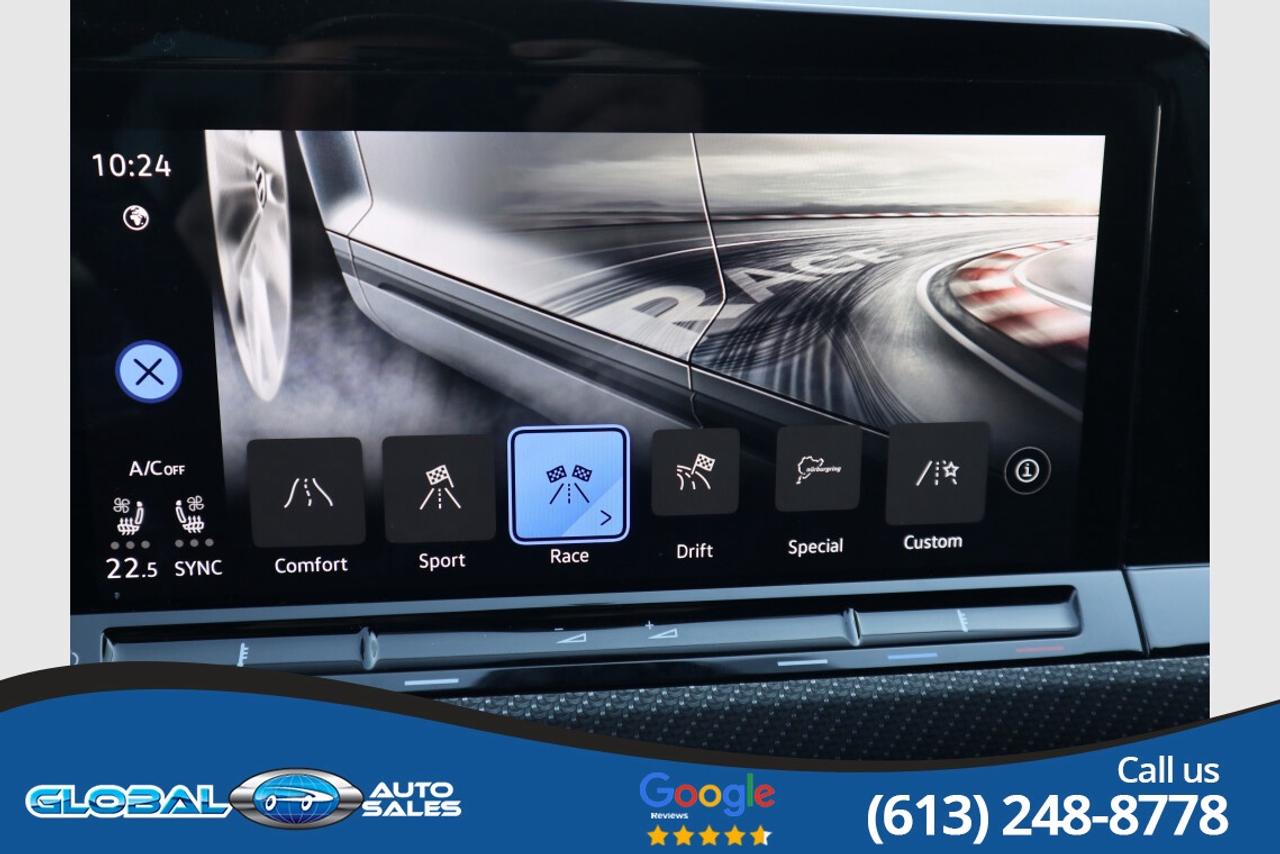 2024 Volkswagen Golf R DSG Photo