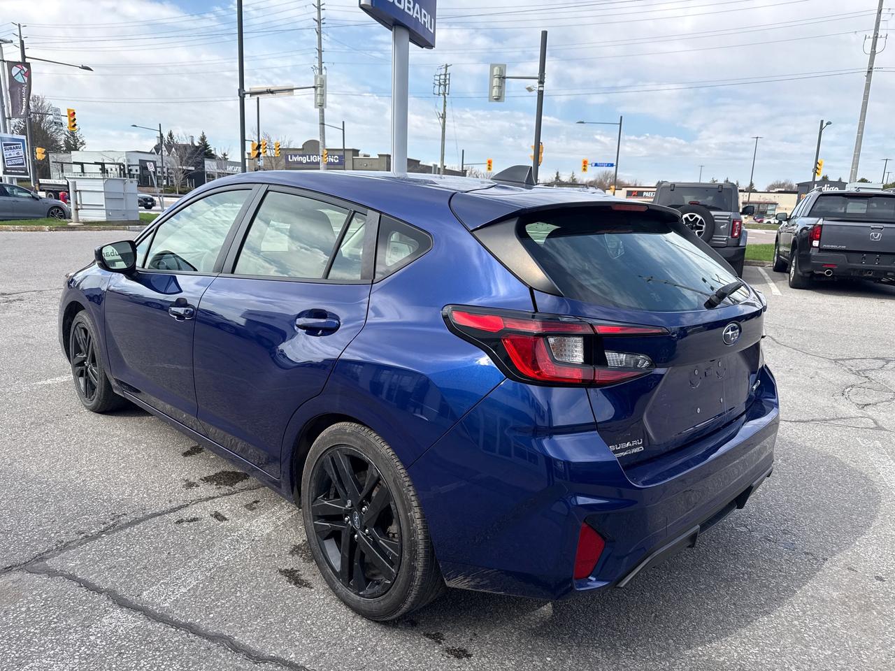 2024 Subaru Impreza Touring 4dr Hatchback Photo