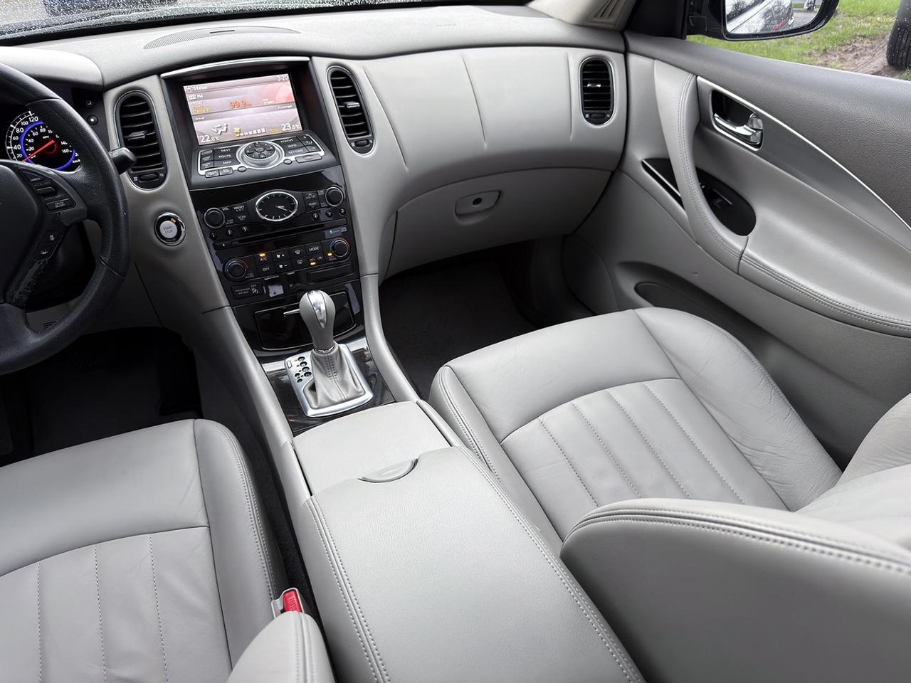 2008 Infiniti EX35 Journey AWD w/Tech Pkg. Photo