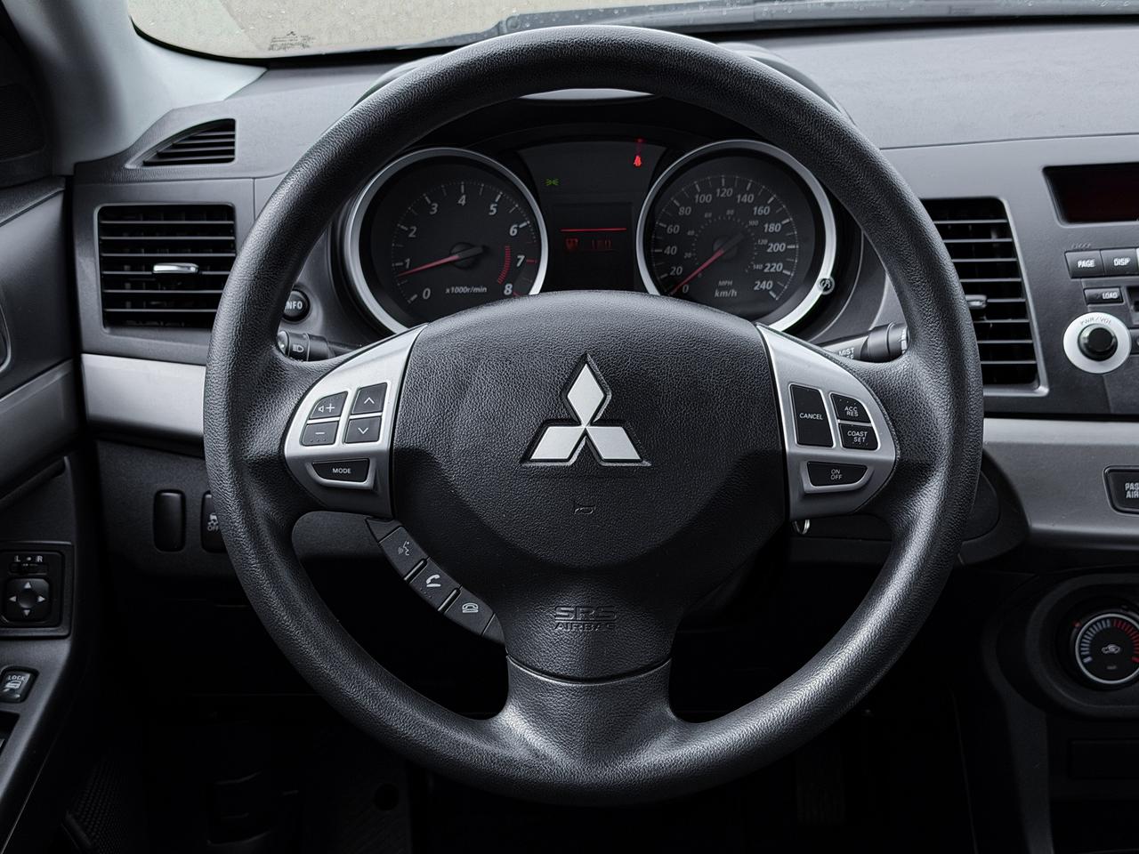 2013 Mitsubishi Lancer ES Sport Photo