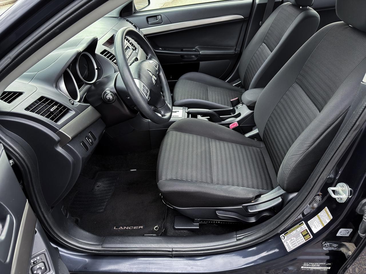 2013 Mitsubishi Lancer ES Sport Photo