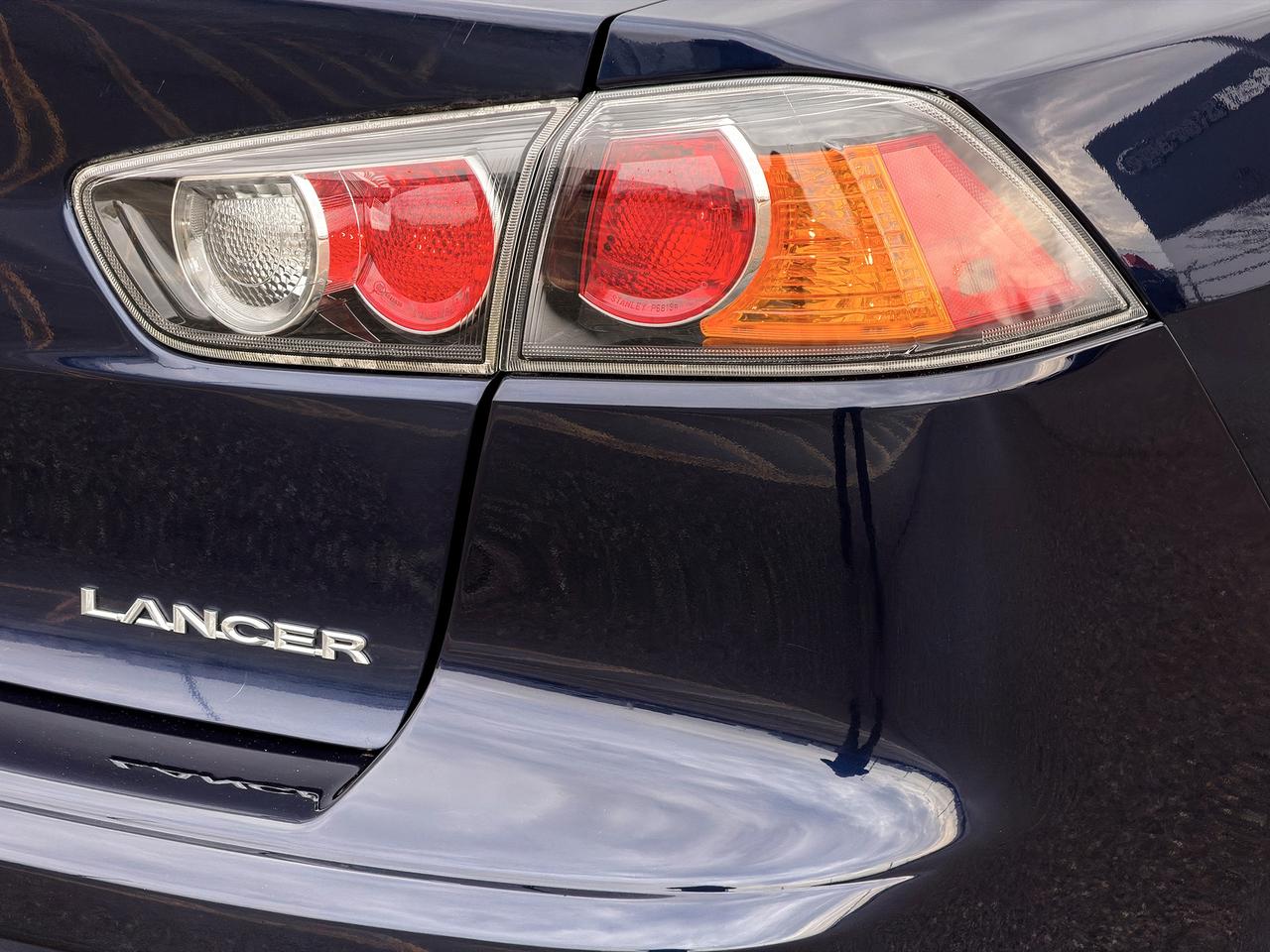 2013 Mitsubishi Lancer ES Sport Photo