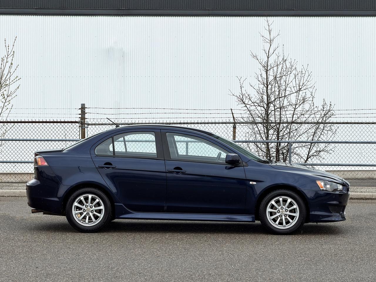 2013 Mitsubishi Lancer ES Sport Photo