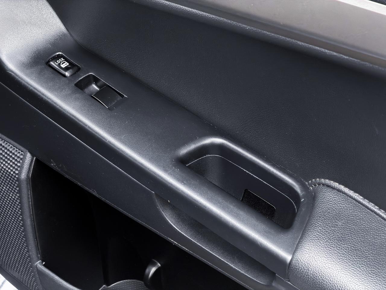 2013 Mitsubishi Lancer ES Sport Photo