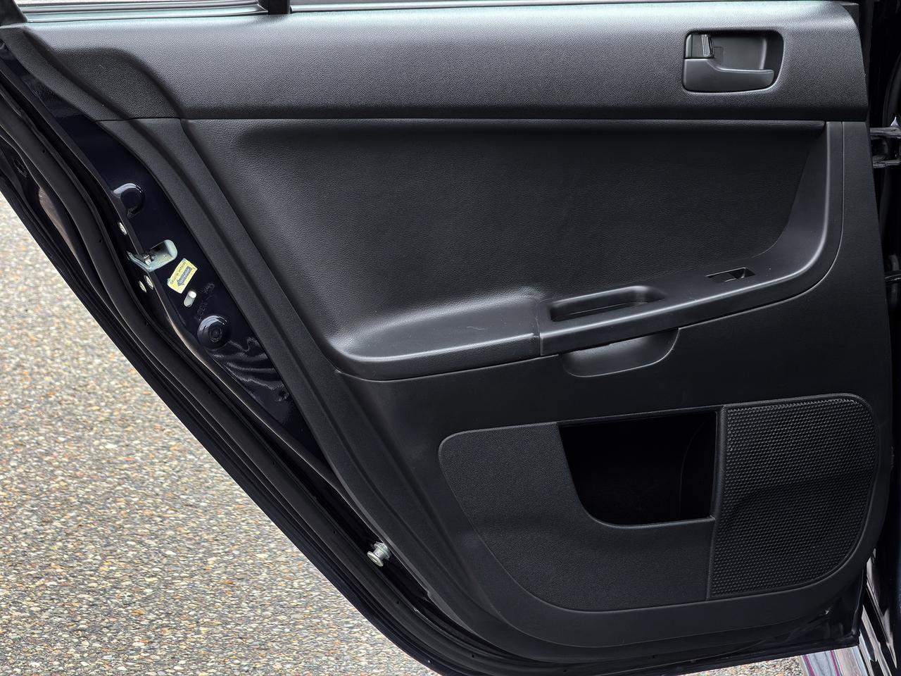 2013 Mitsubishi Lancer ES Sport Photo