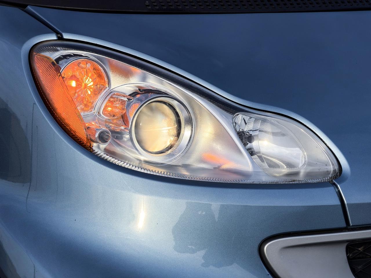2011 Smart fortwo PASSION Photo