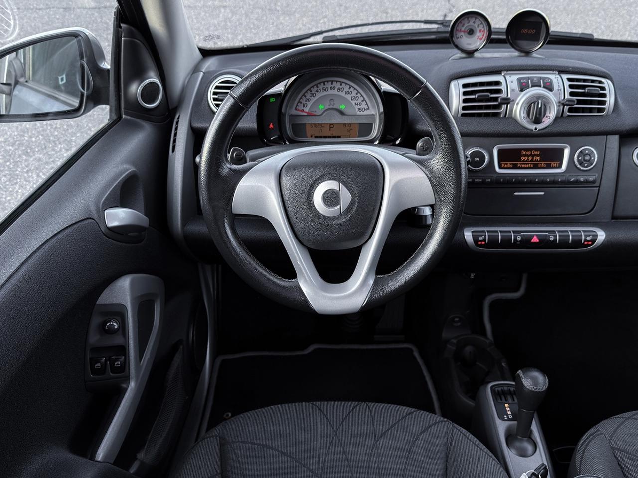 2011 Smart fortwo PASSION Photo